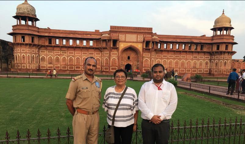Taj Mahal and Agra City Overnight Tour From Delhi